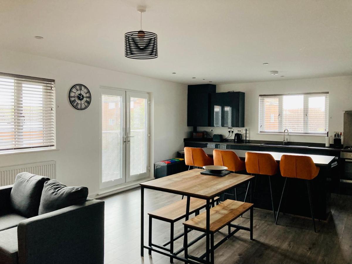 Spacious Newly Built Apartment Rhos On Sea, Colwyn Bay Exterior foto